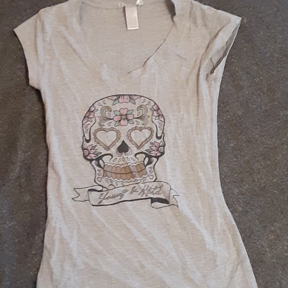 "Young and wild" grew t-shirt